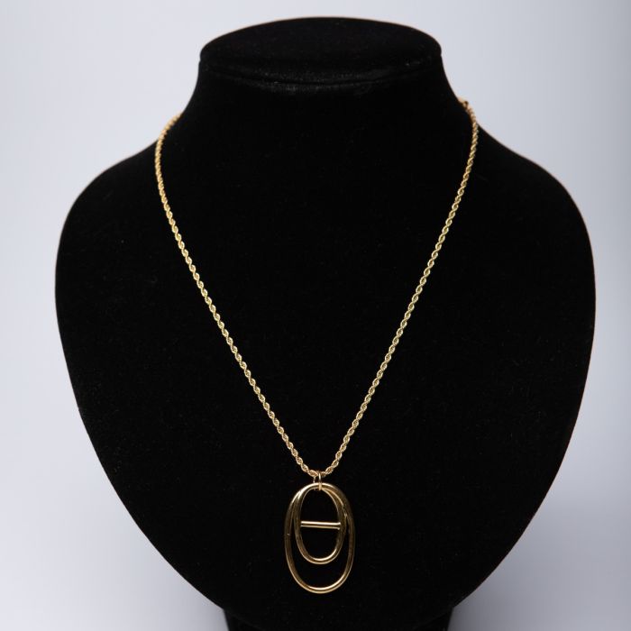 Collier dupe CD oval en acier inoxydable à seulement 12,00 €