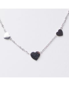 Collier les coeurs